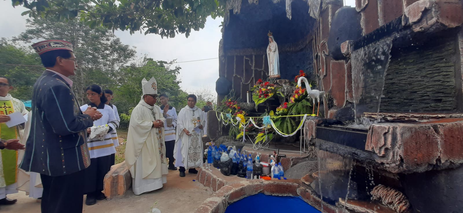 Peresmian Stasi Santo Yosep Teong Toda dan Pemberkatan Gua Maria Ratu Damai